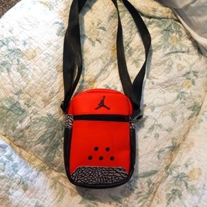 Air Jordan cross shoulder wallet